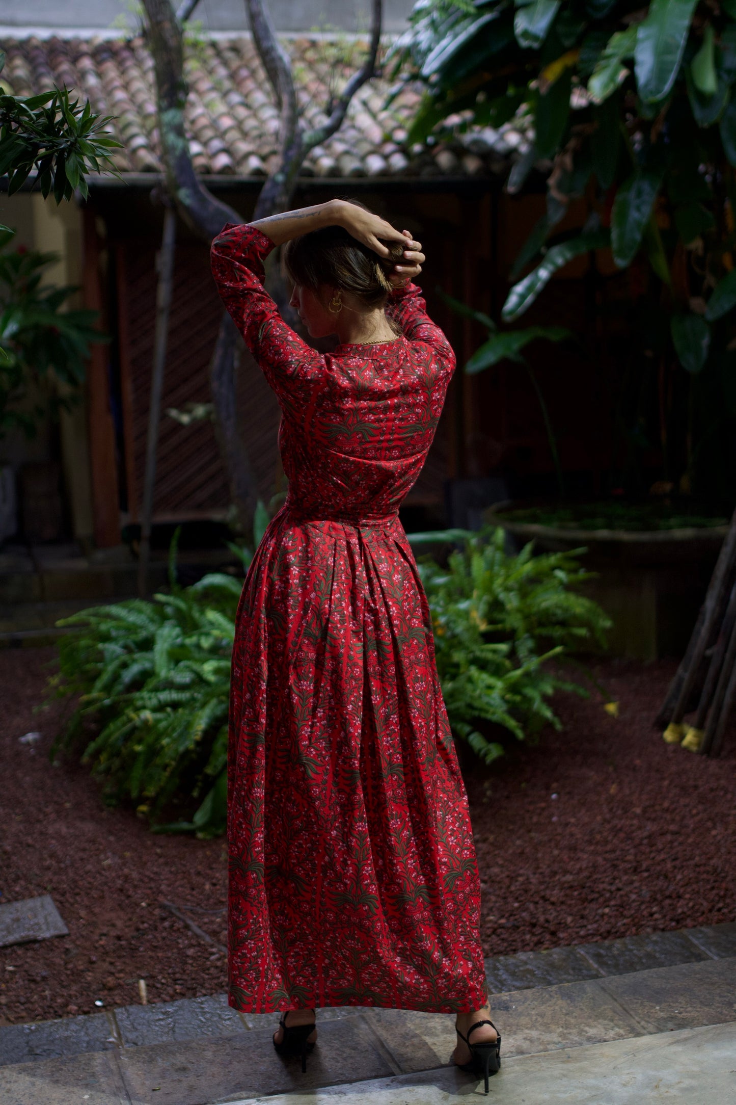 Box Pleated Maxi Dress - Red Floral