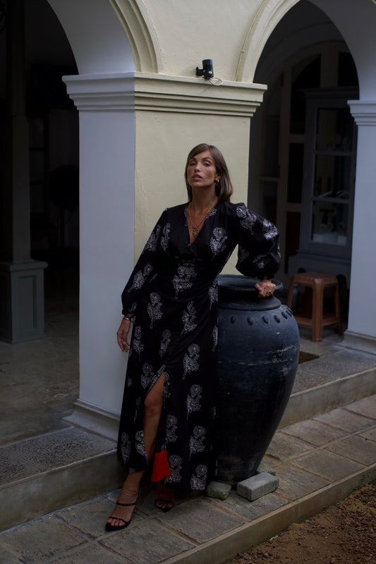 Delilah Maxi Dress - Black Botani
