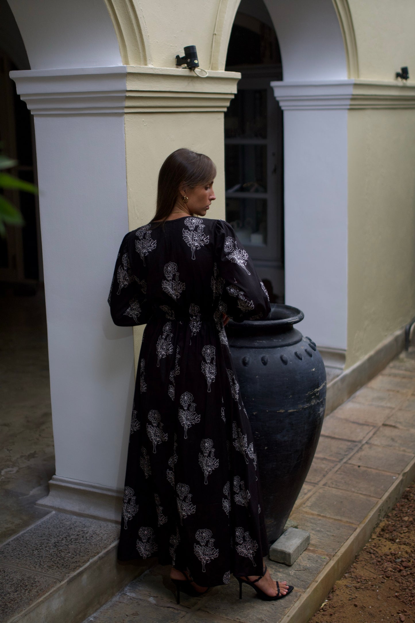 Delilah Maxi Dress - Black Botani