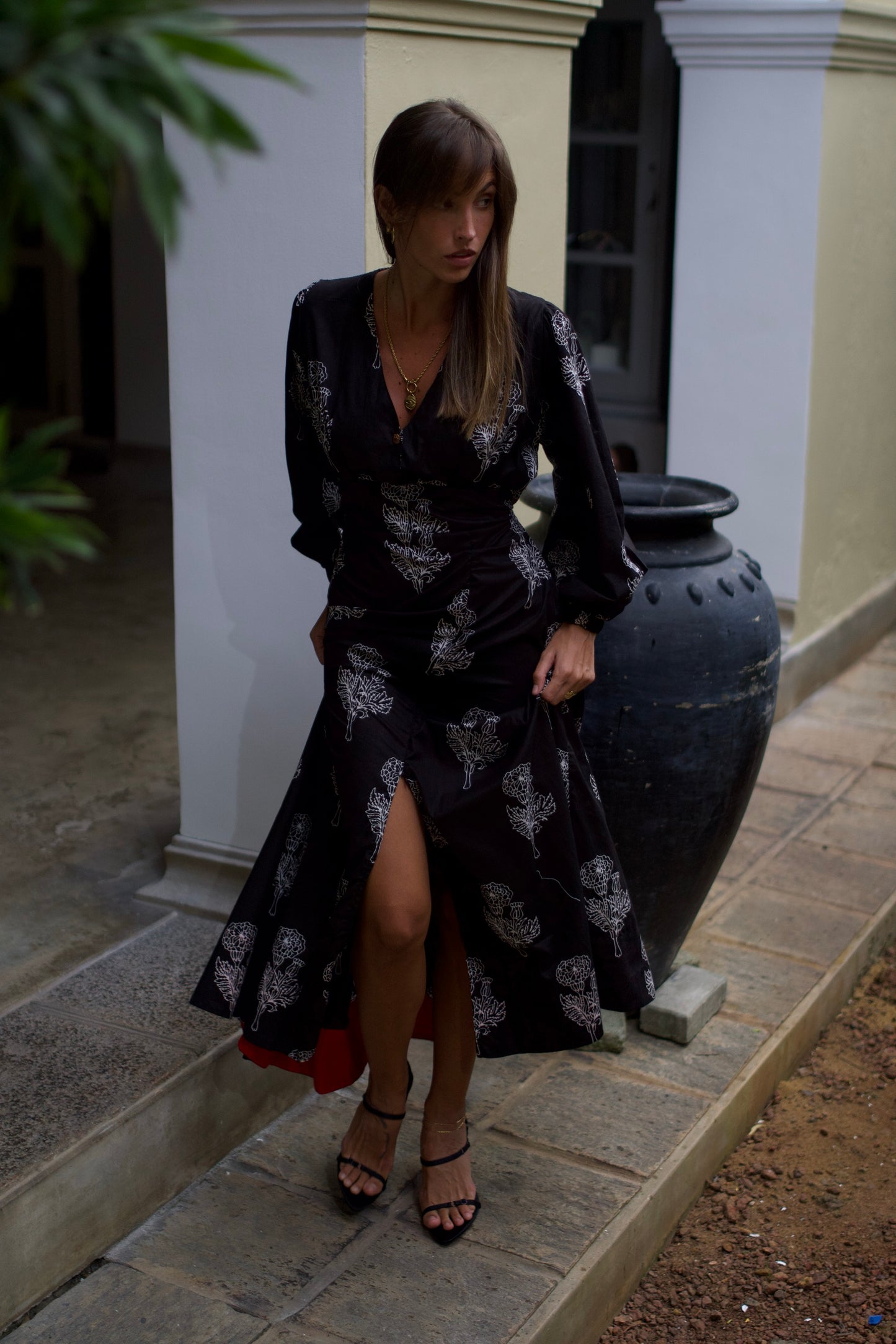 Delilah Maxi Dress - Black Botani