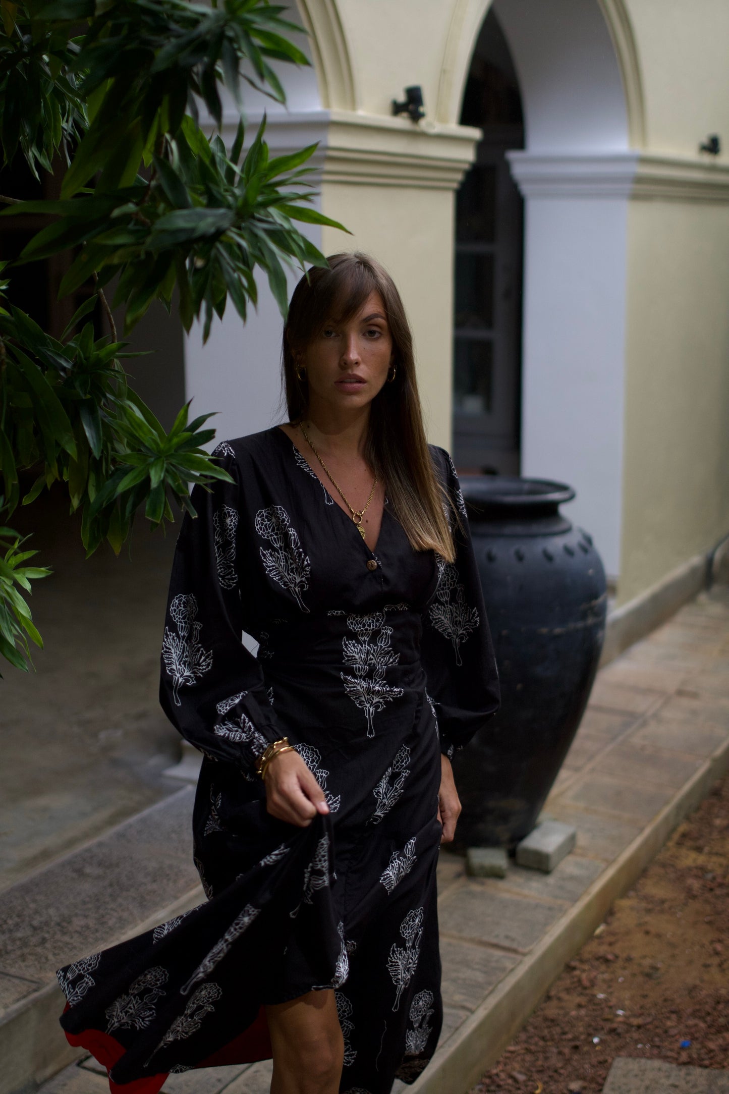 Delilah Maxi Dress - Black Botani