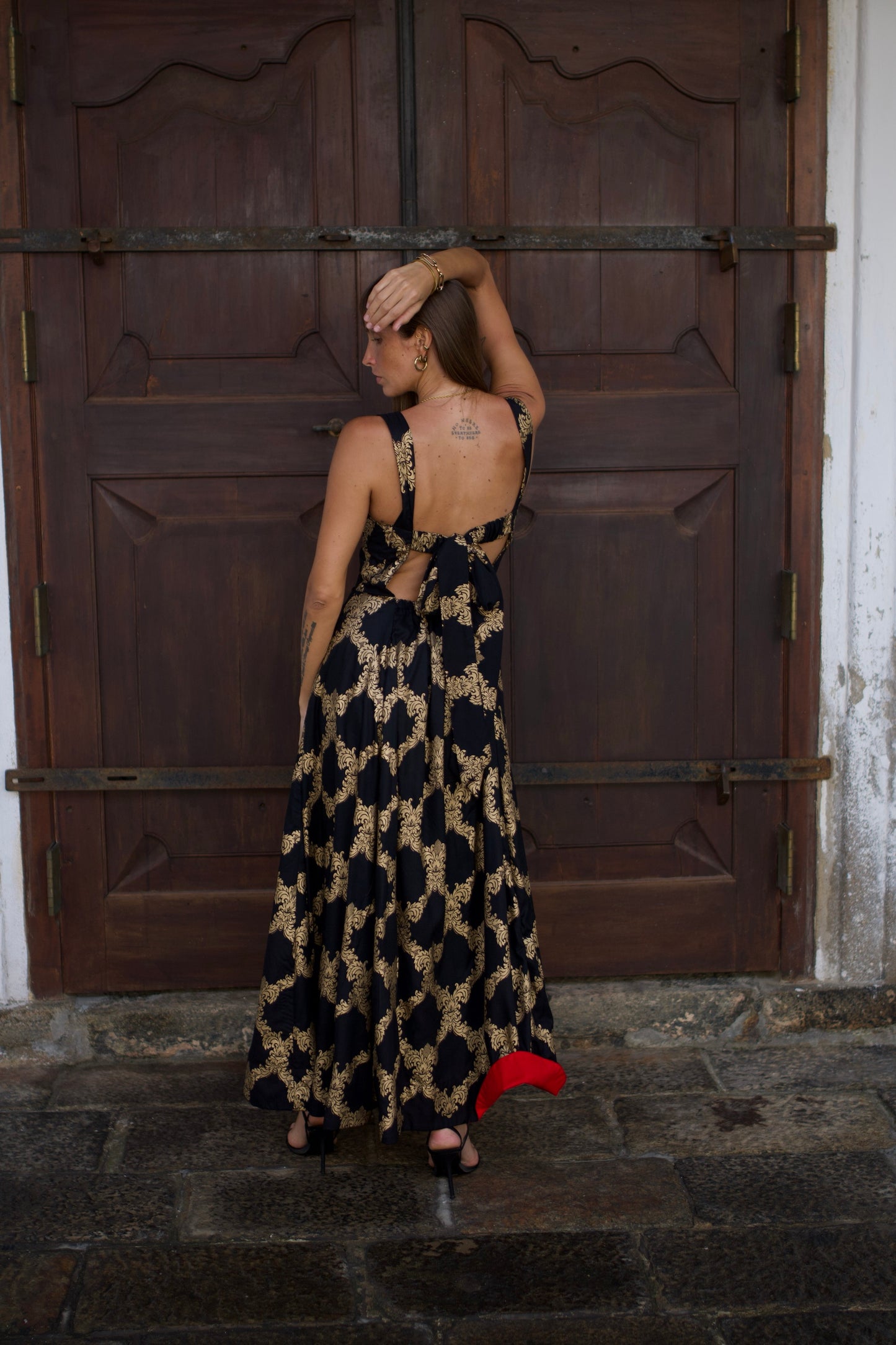 Strappy - Tie-Back Bow