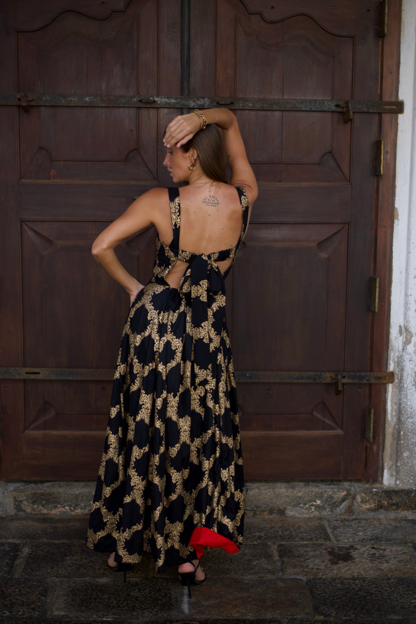 Strappy - Tie-Back Bow